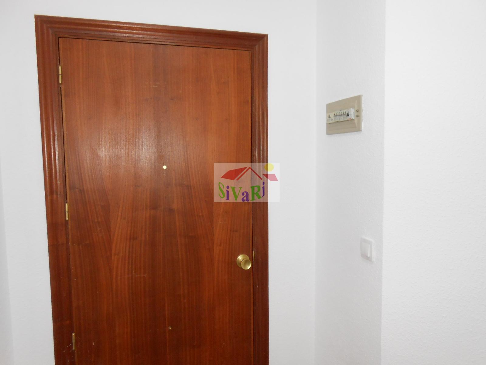 For sale of flat in Abarán