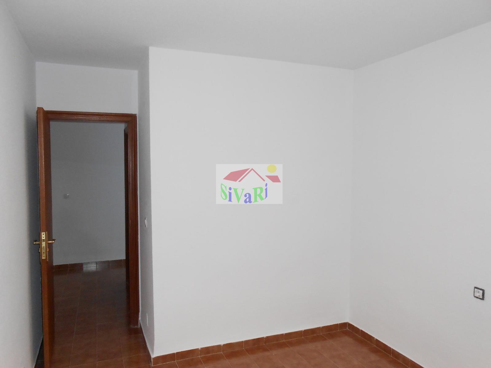 For sale of flat in Abarán