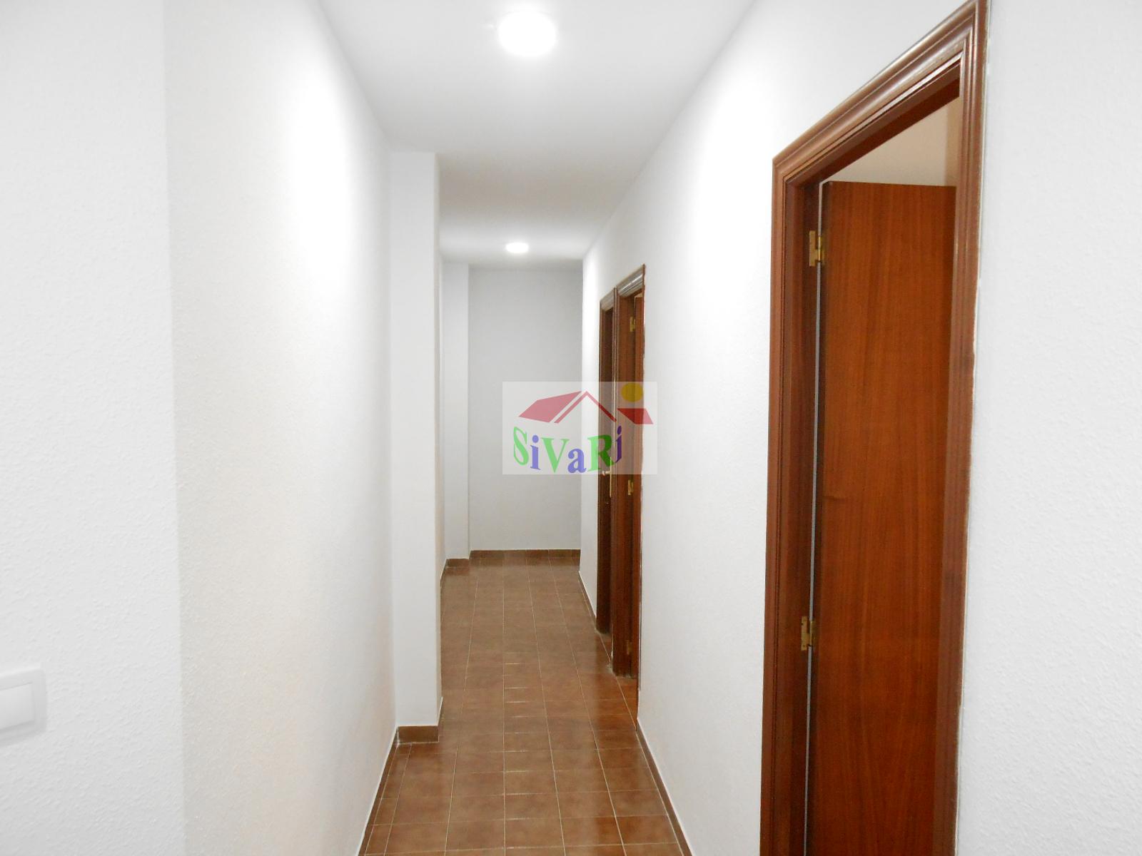 For sale of flat in Abarán