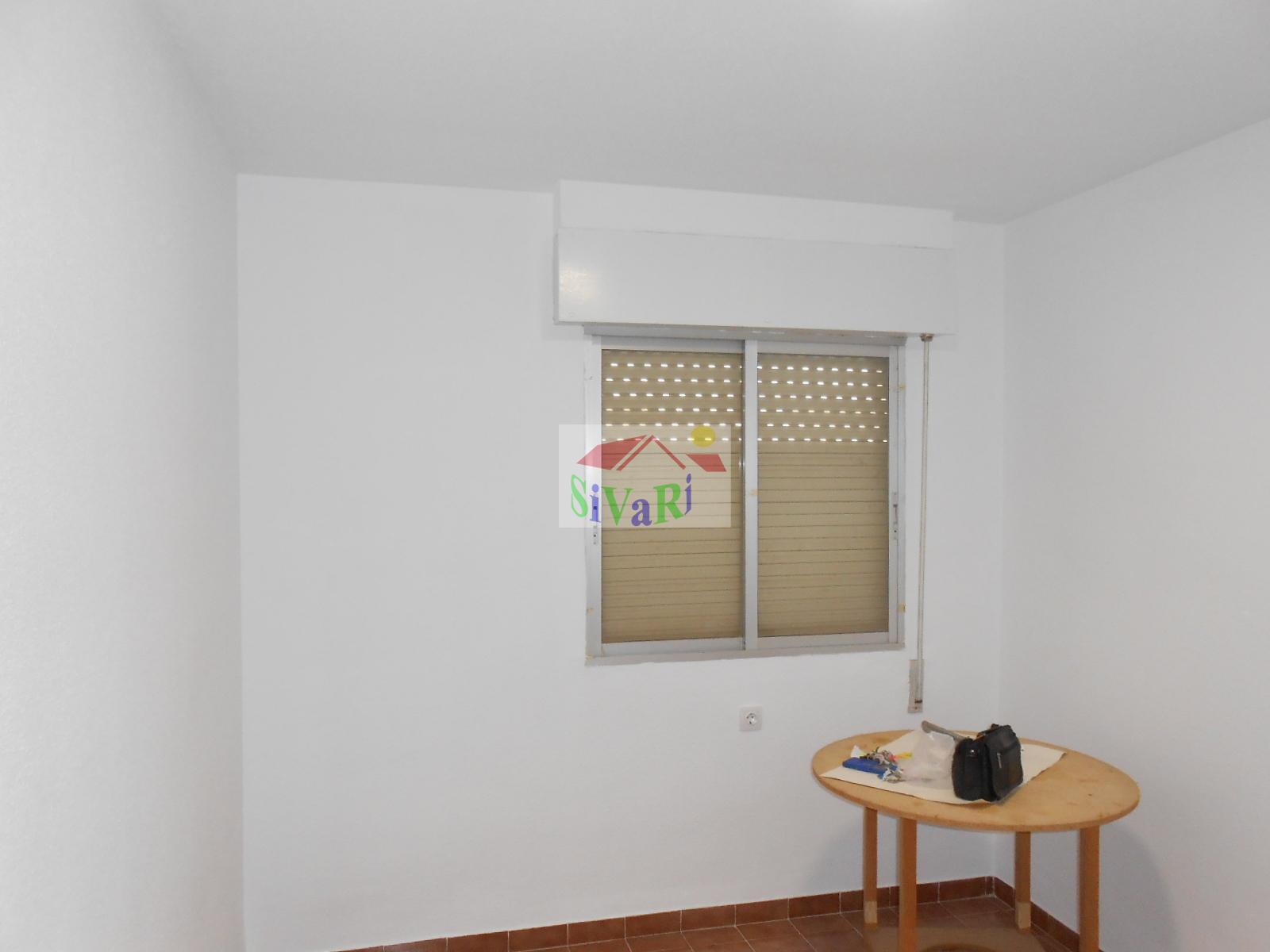 For sale of flat in Abarán