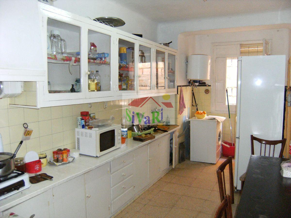 For sale of house in Abarán