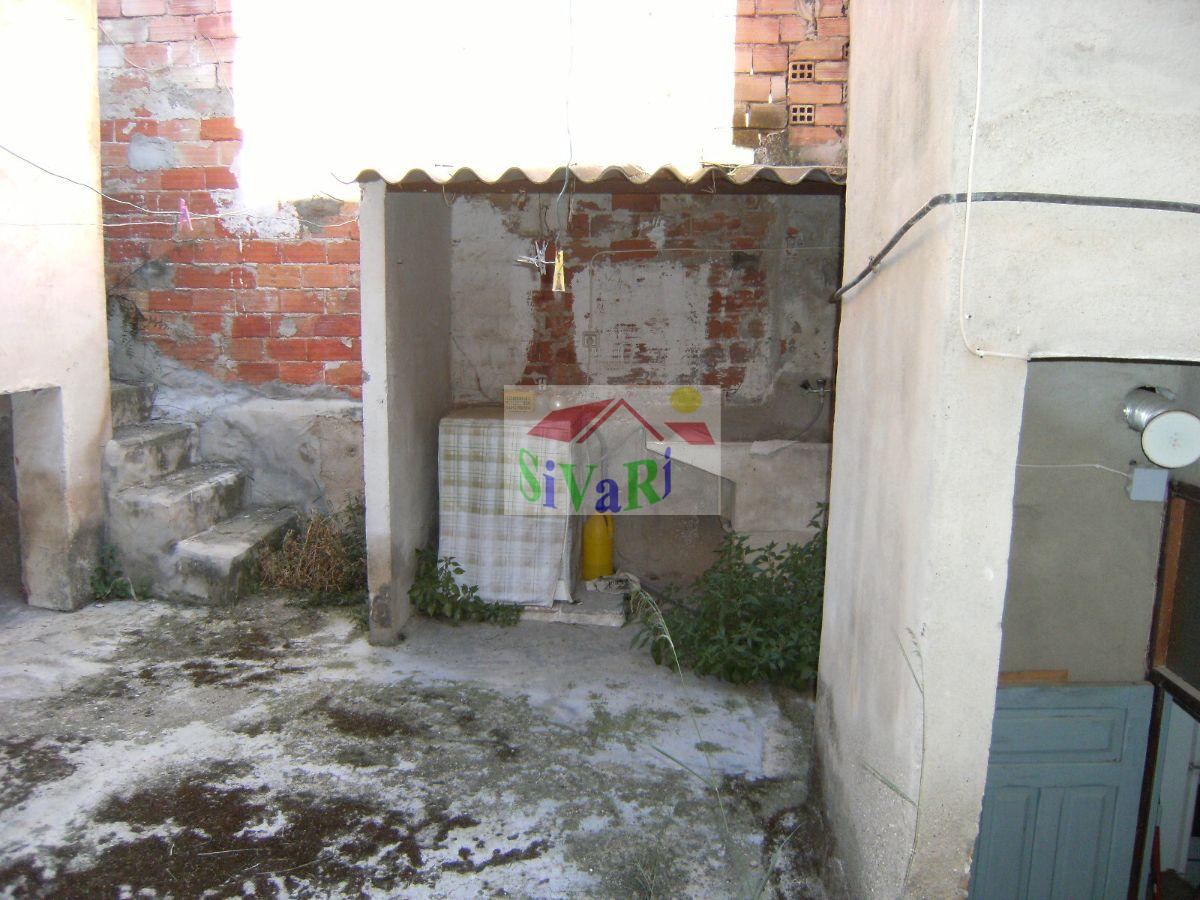 For sale of house in Abarán