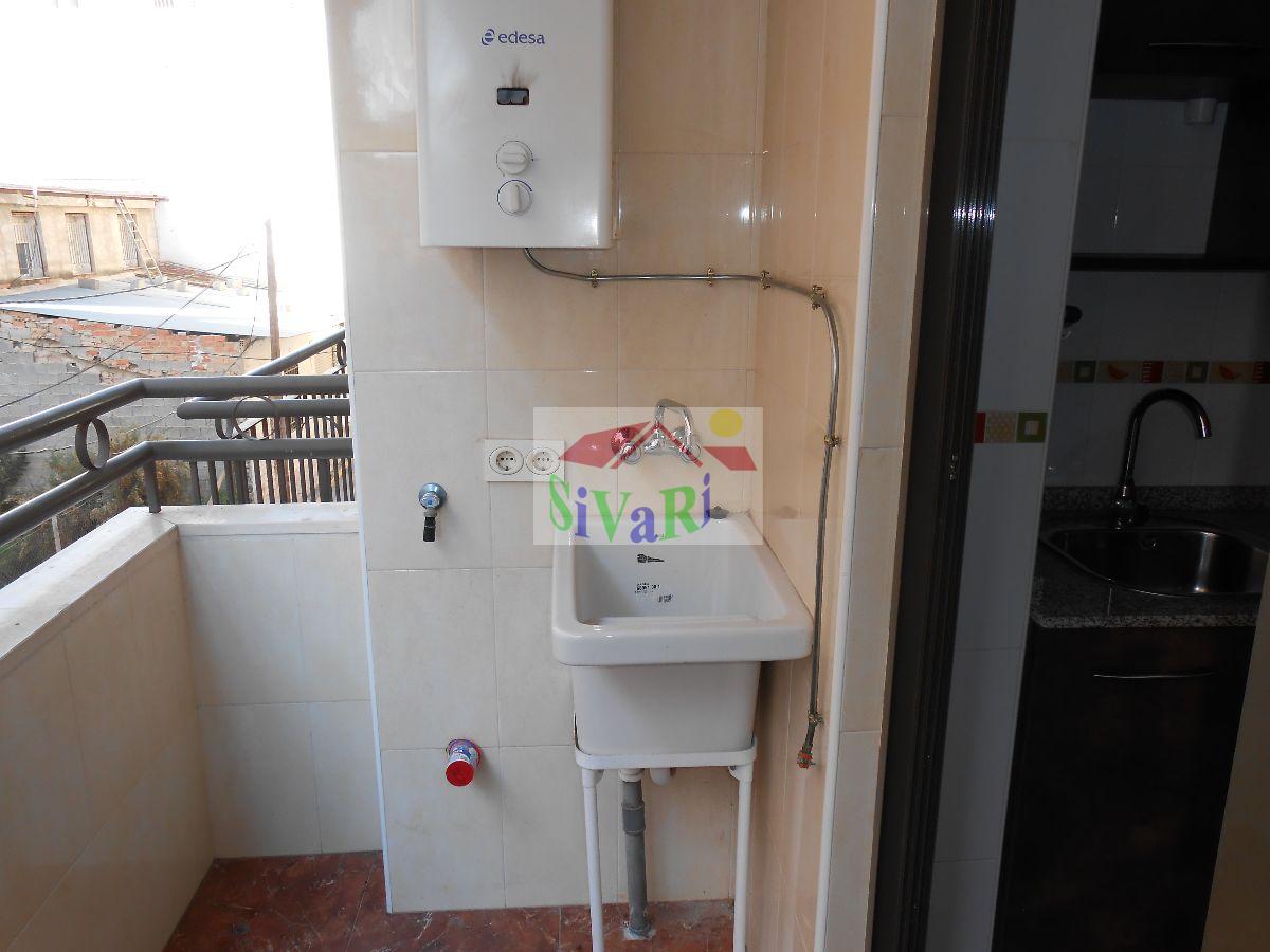 For sale of flat in Abarán