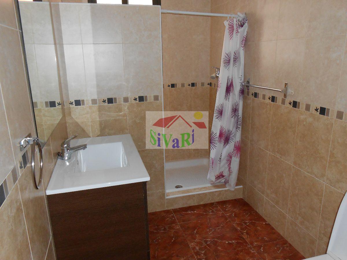 For sale of flat in Abarán