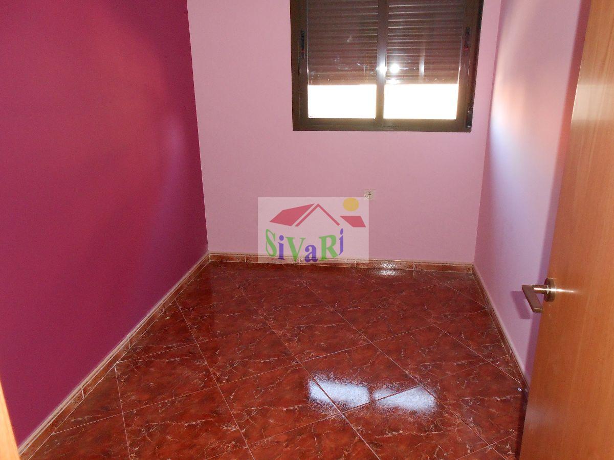 For sale of flat in Abarán