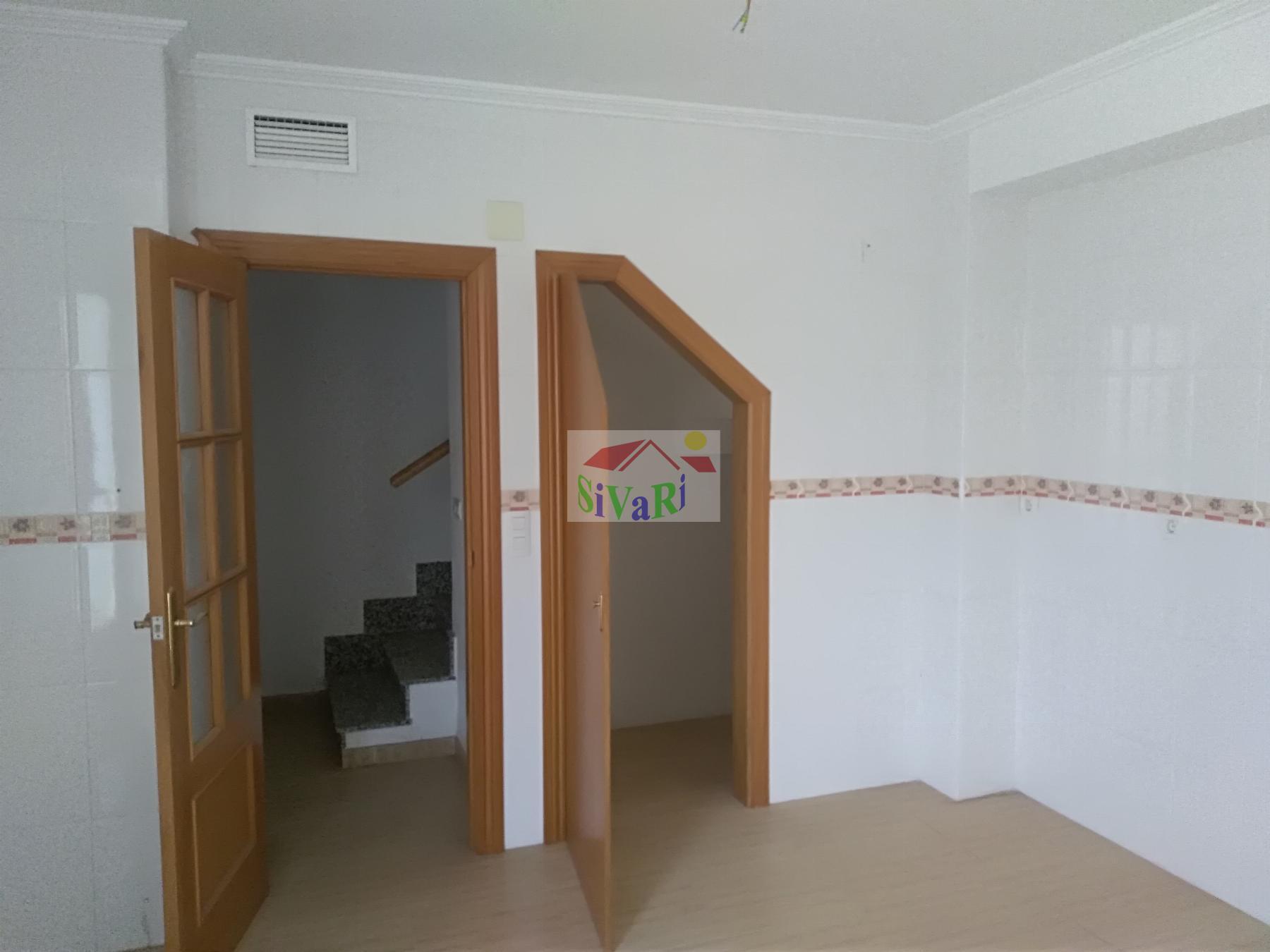 For sale of duplex in Abarán