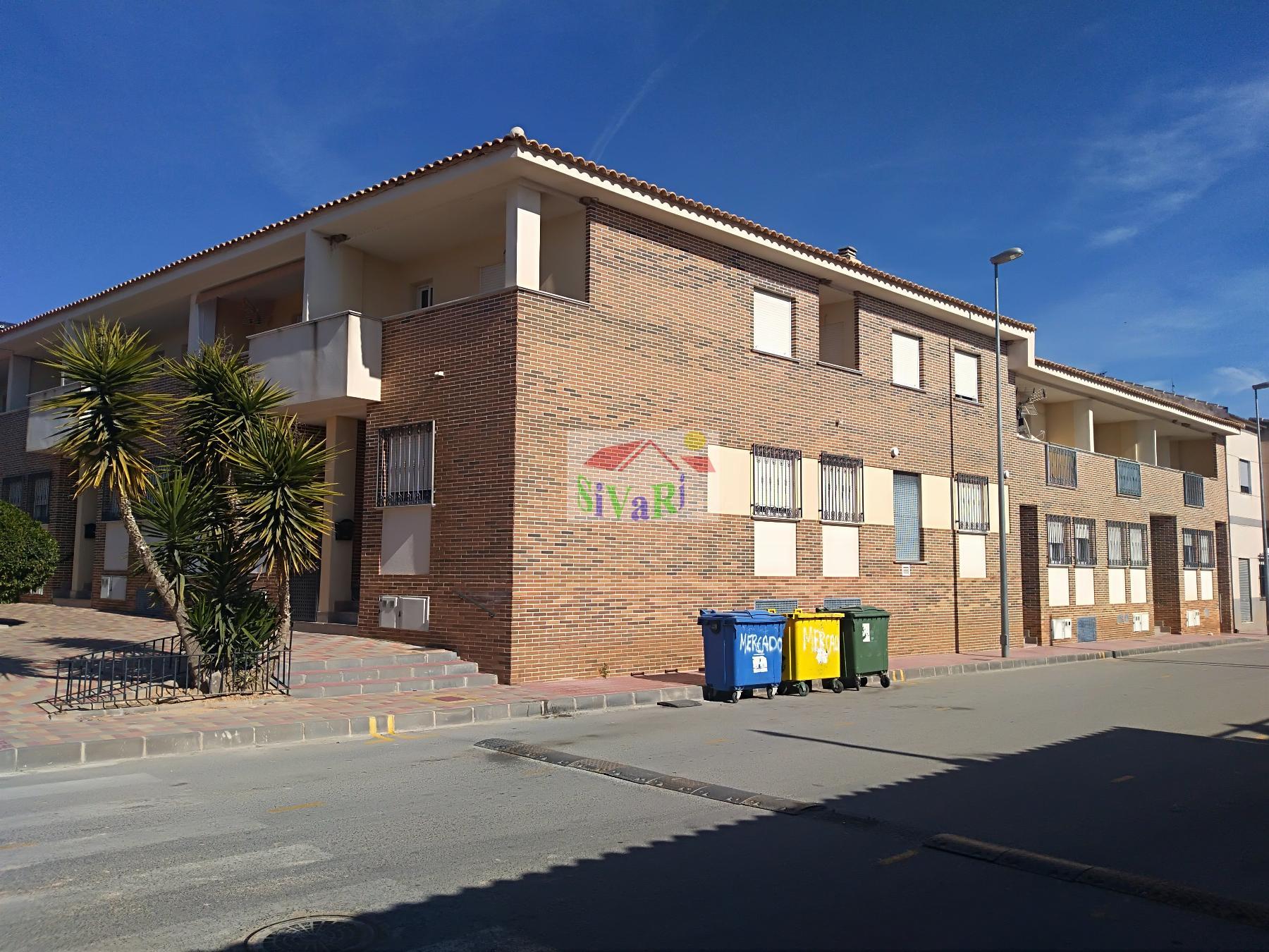 For sale of duplex in Abarán