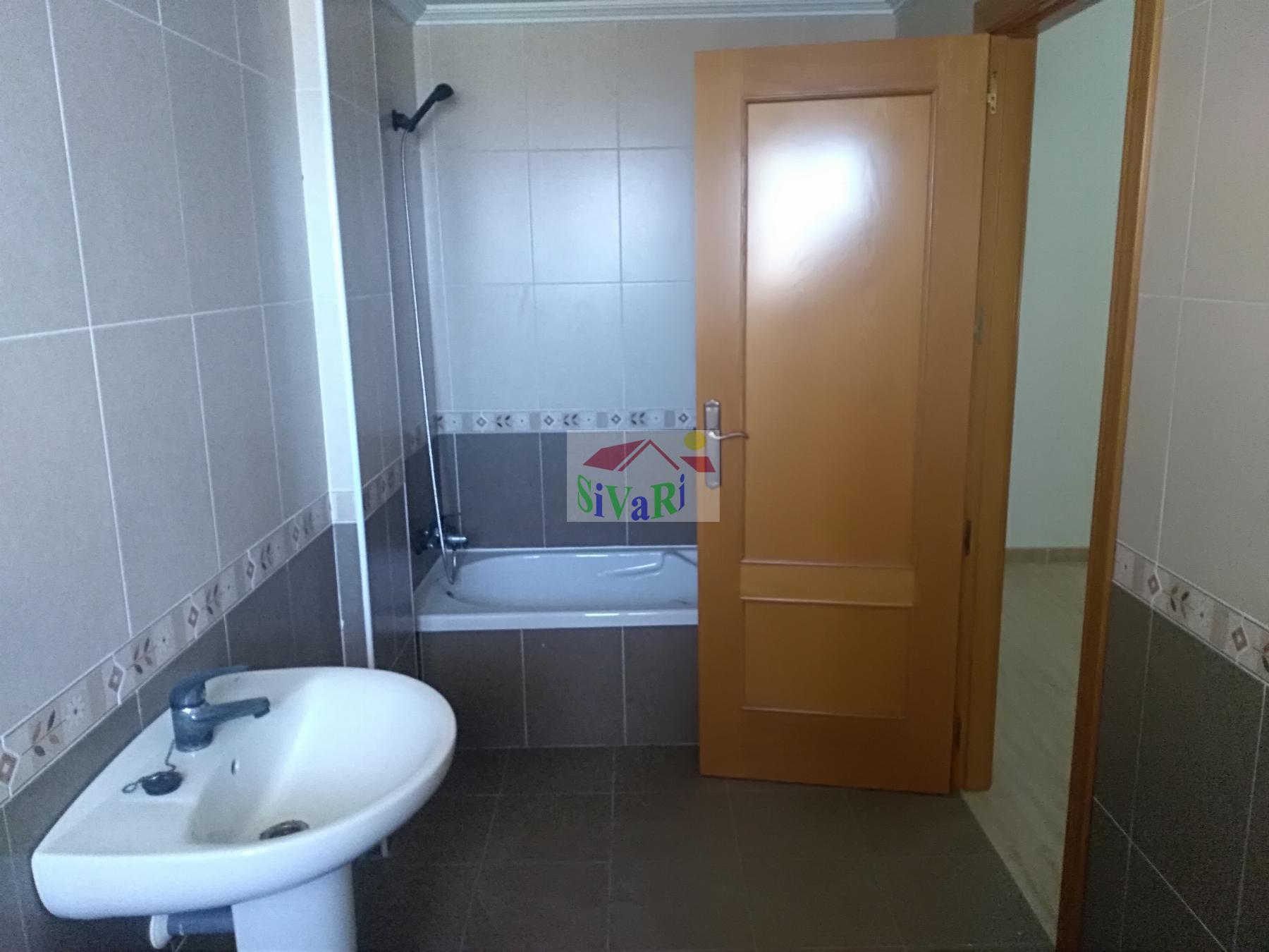For sale of duplex in Abarán