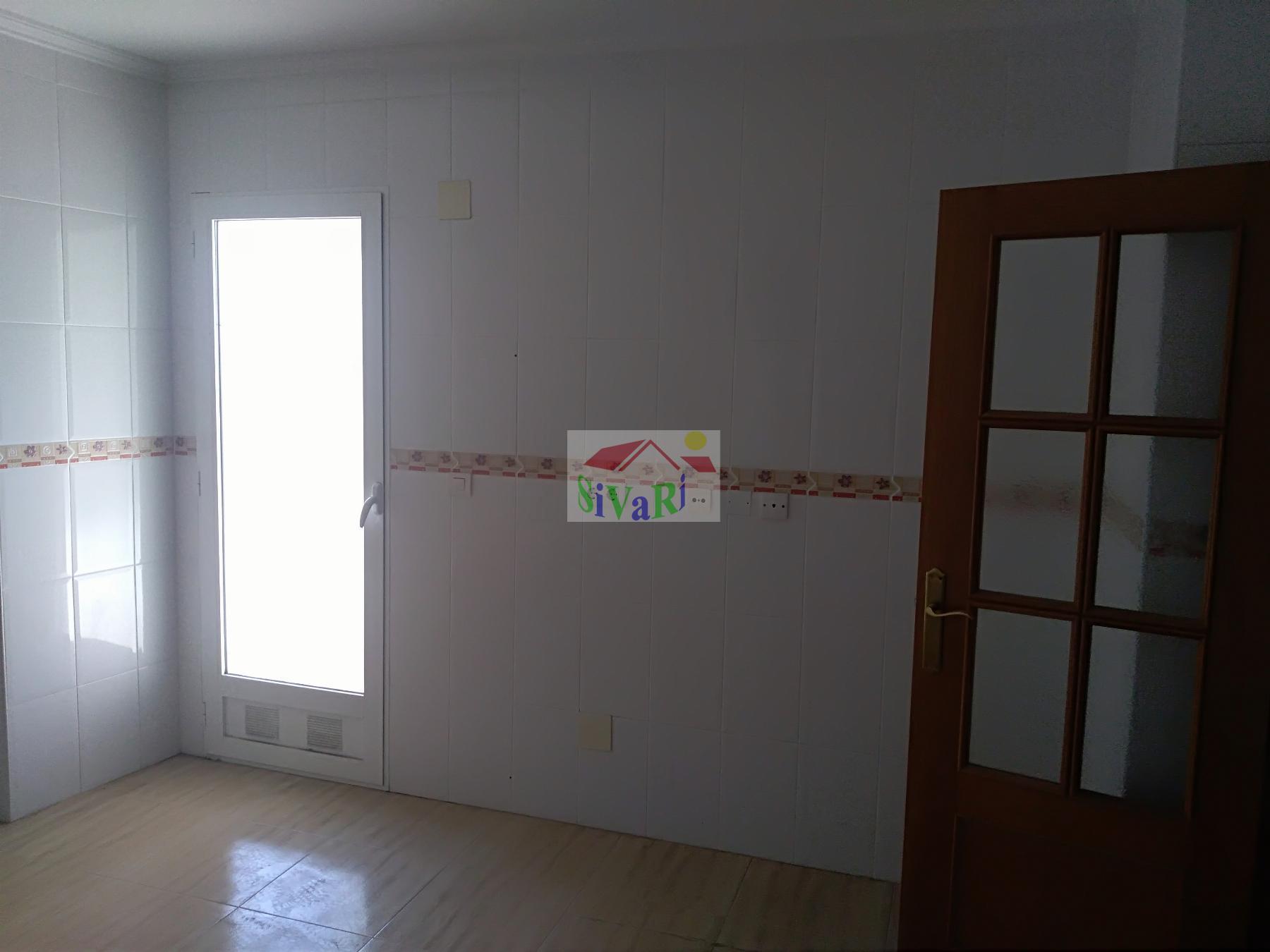 For sale of duplex in Abarán