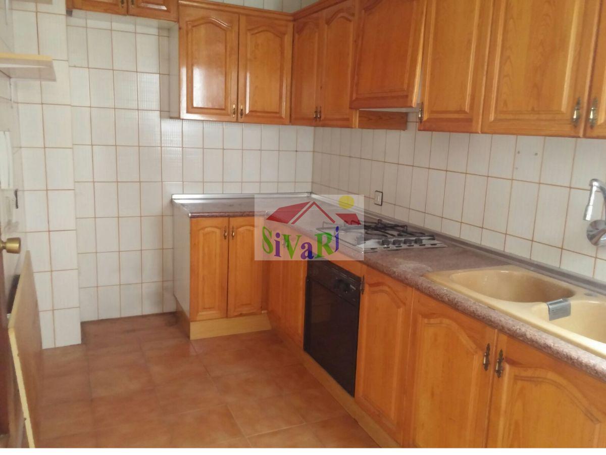 For sale of flat in Abarán