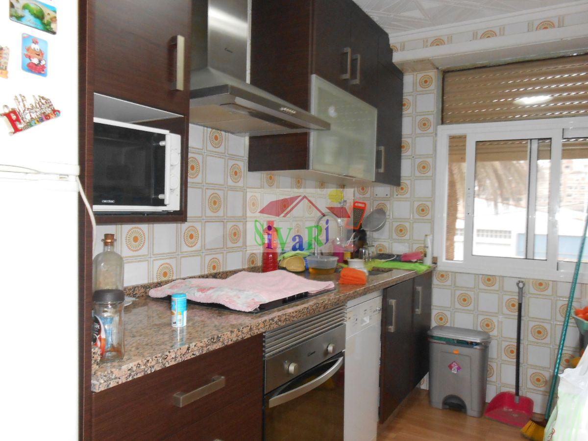 For sale of flat in Abarán