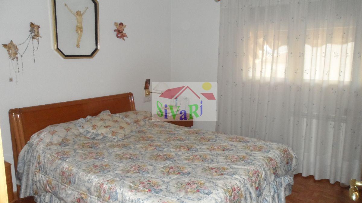 For sale of flat in Abarán