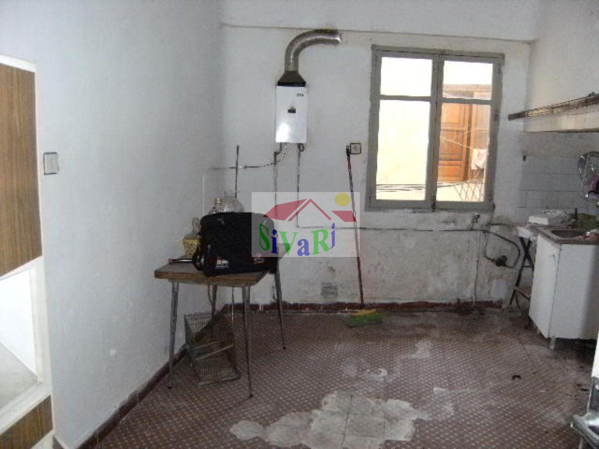 For sale of flat in Abarán