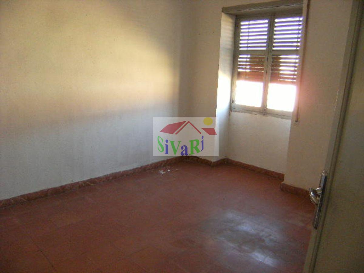 For sale of flat in Abarán