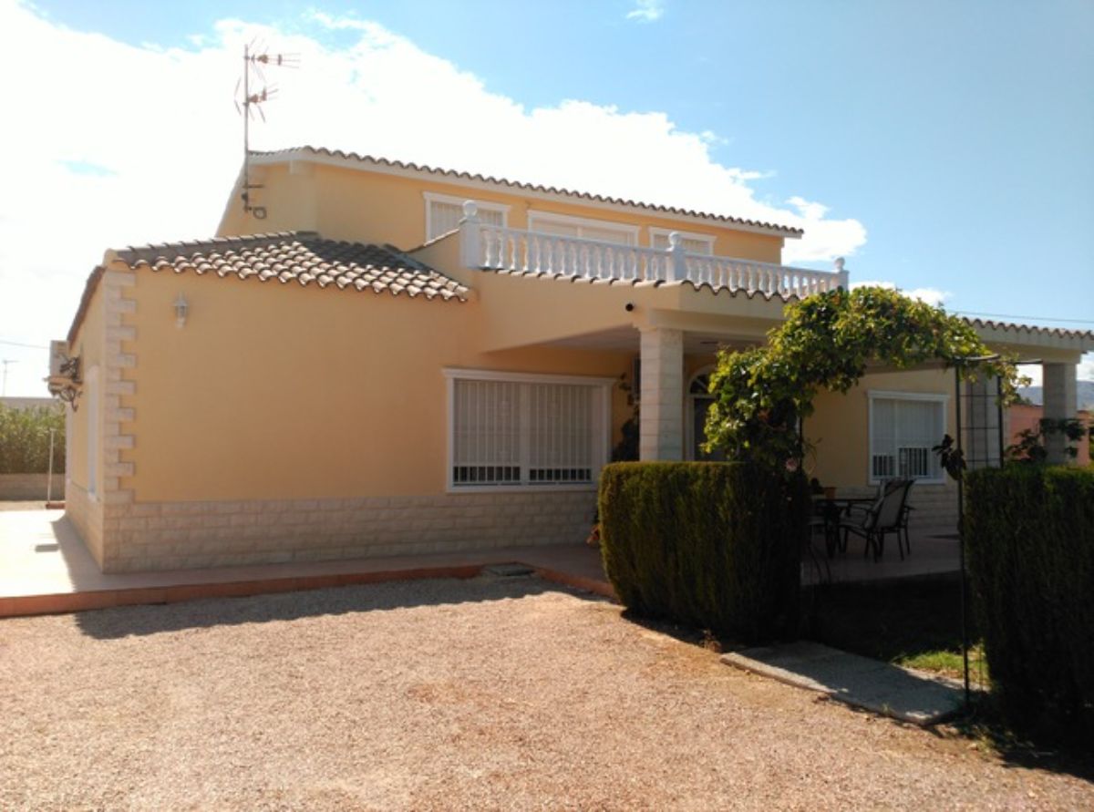 Venta de chalet en Elche-Elx