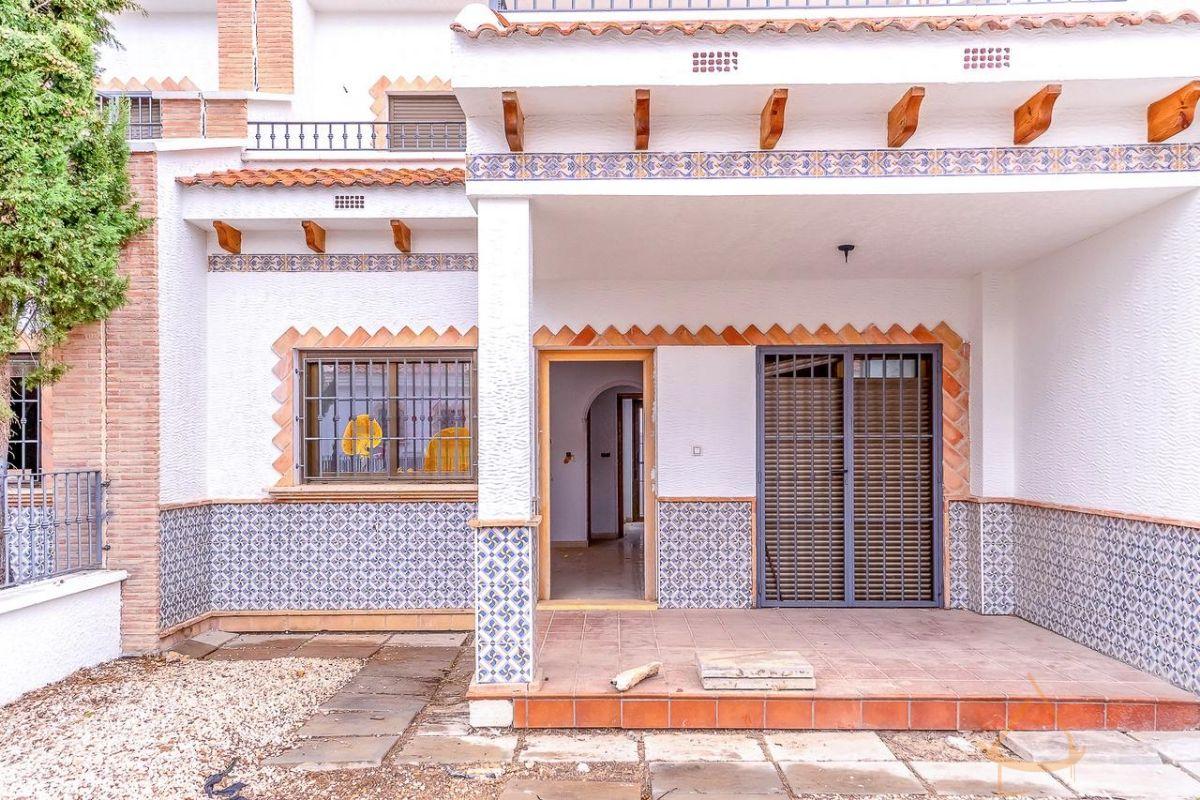 For sale of house in San Miguel de Salinas