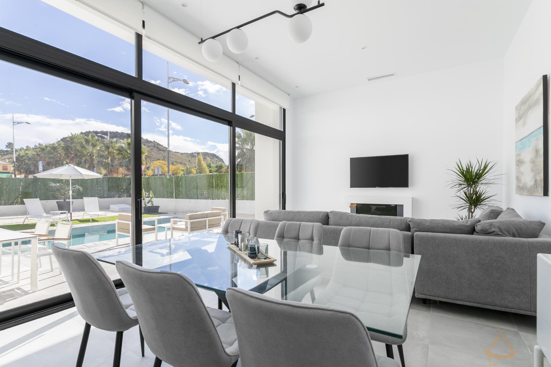 Zu verkaufen von villa in
 Calasparra