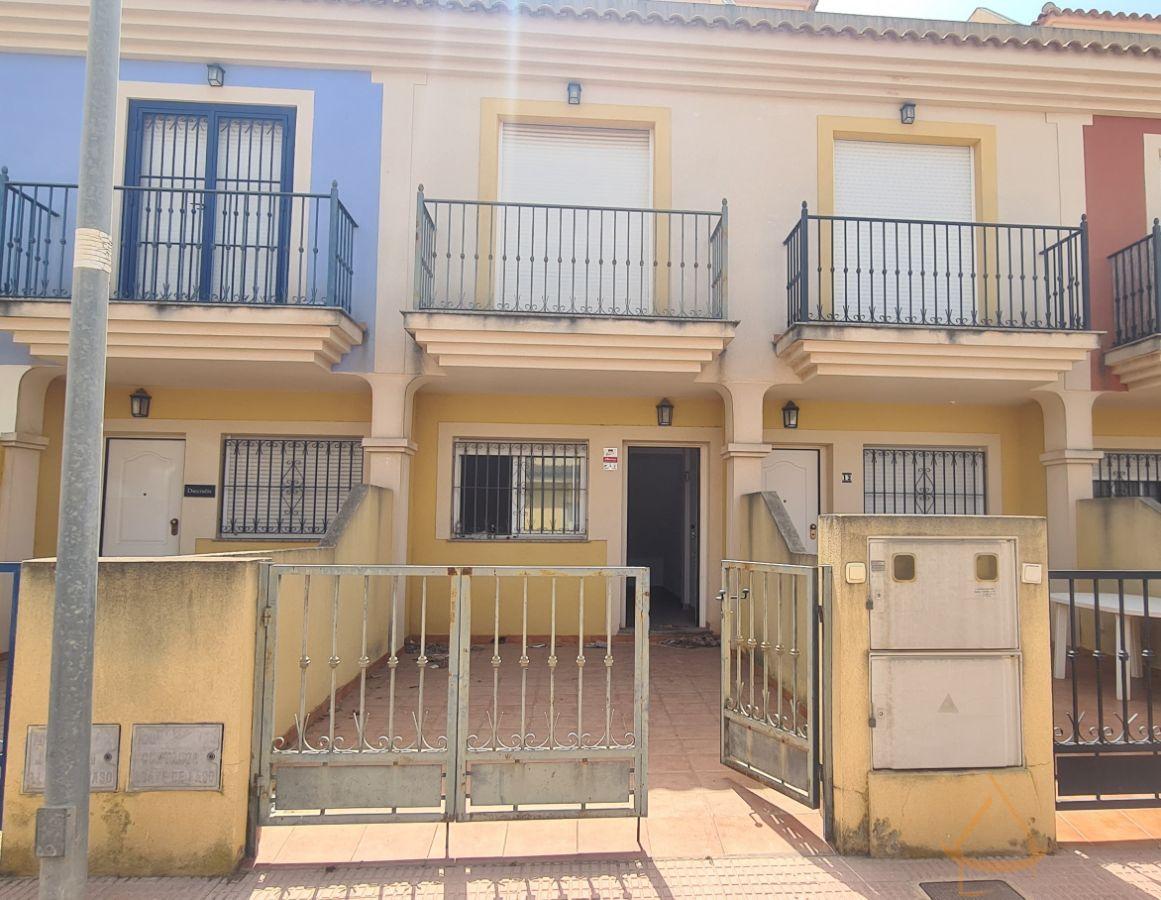 For sale of duplex in San Cayetano