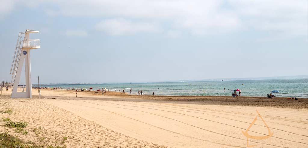 For sale of apartment in Guardamar del Segura
