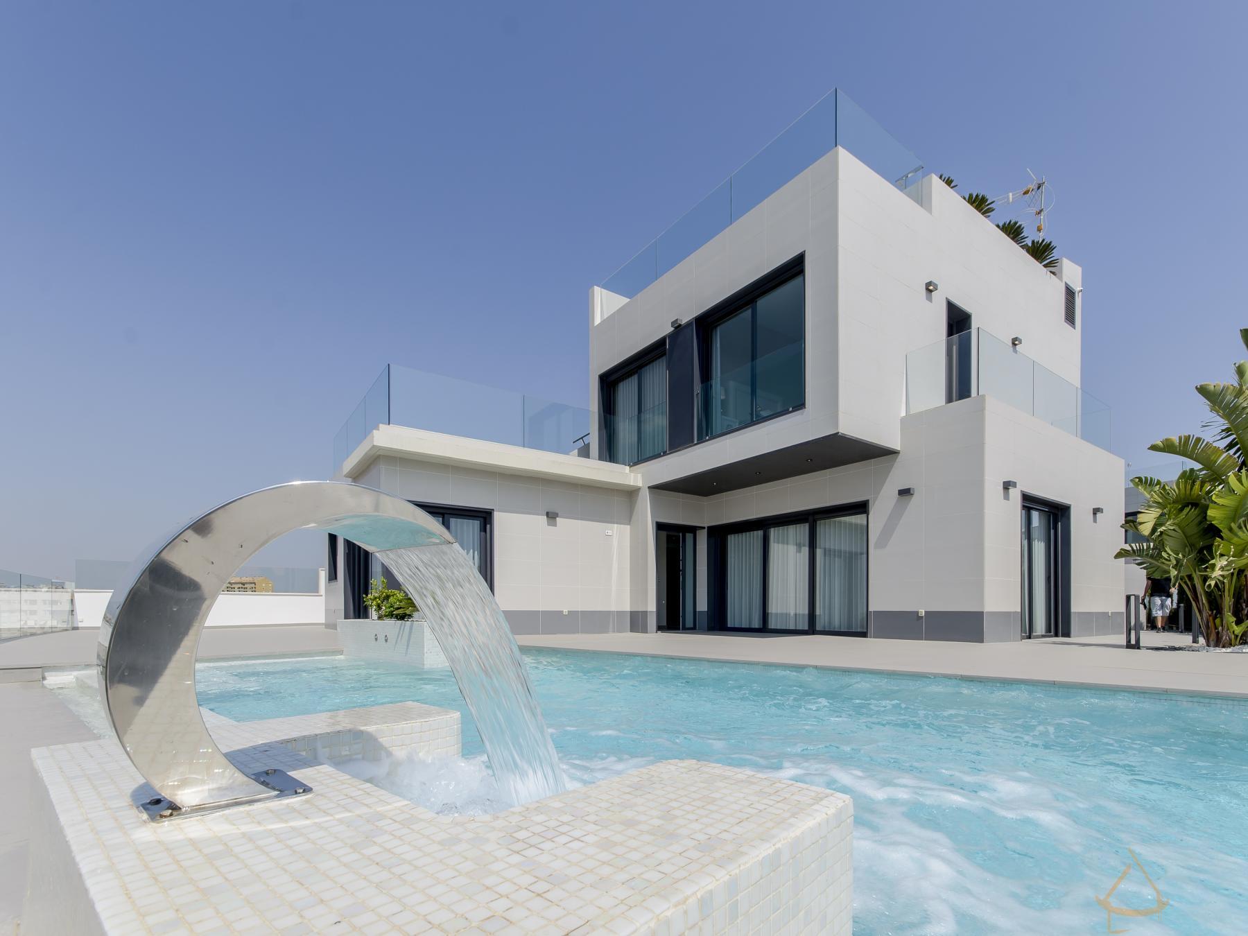 Verkoop van villa in Orihuela Costa