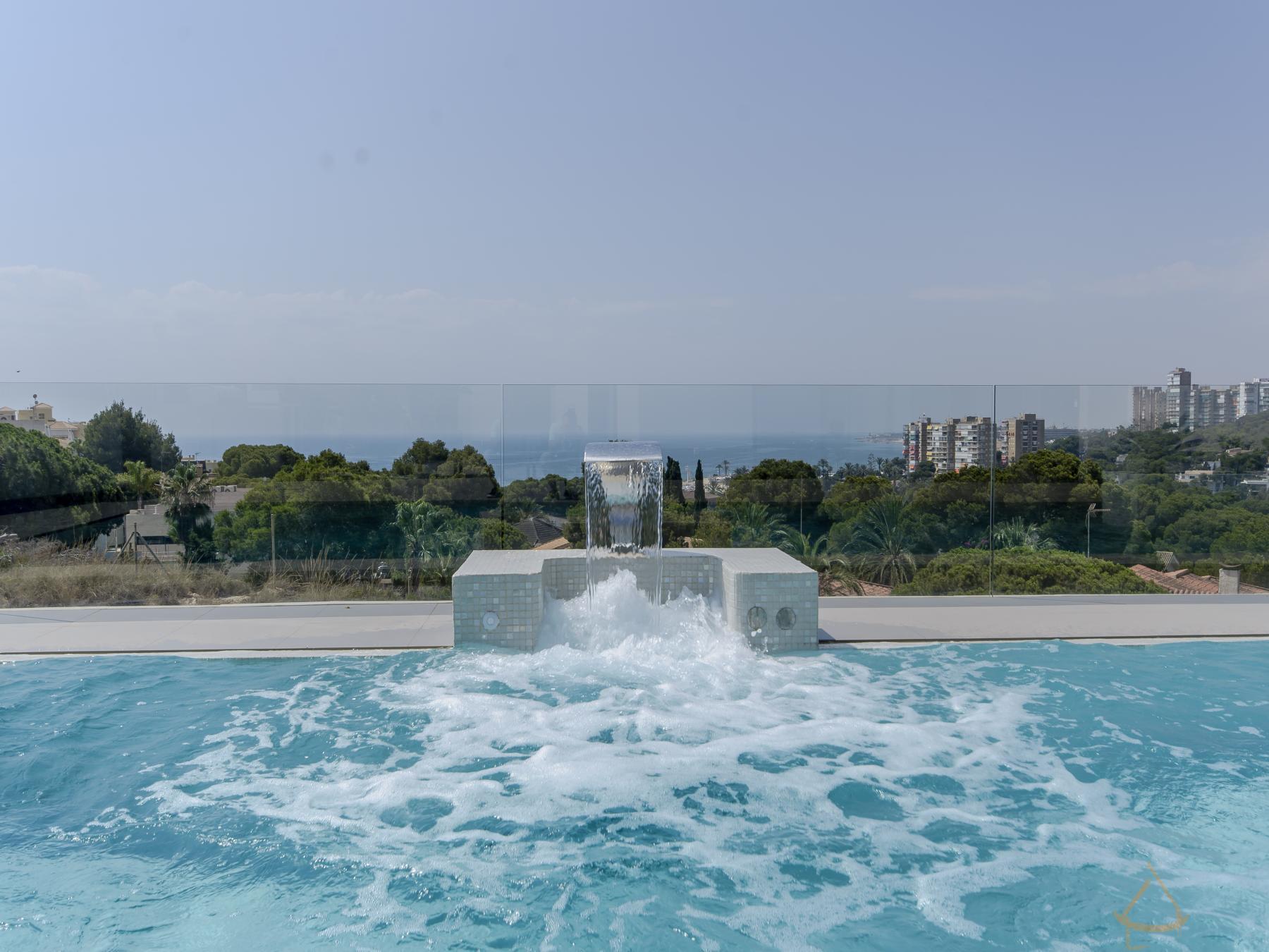 Verkoop van villa in Orihuela Costa