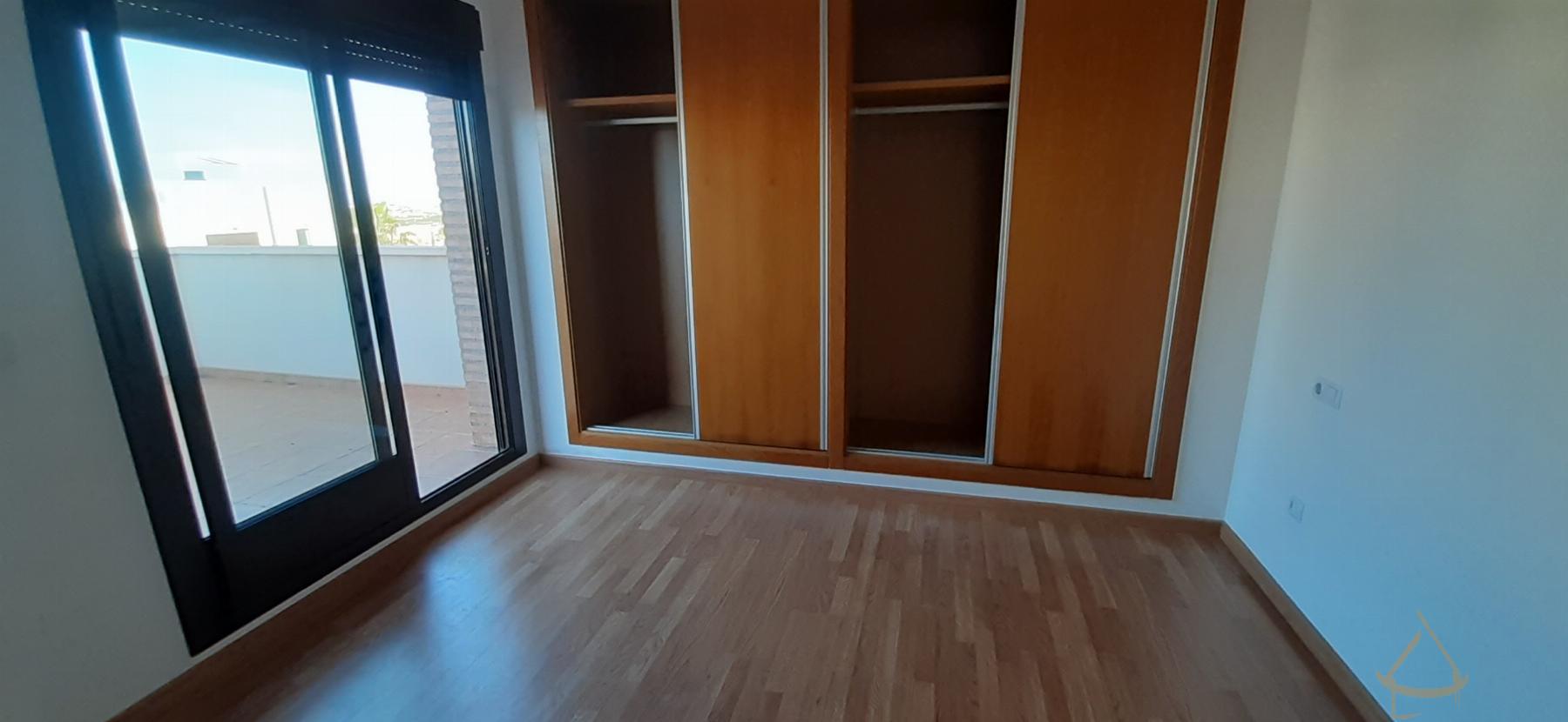 Zu verkaufen von chalet in
 Rojales