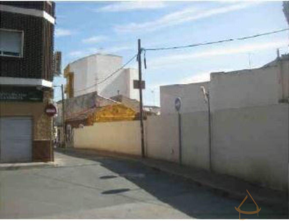 Verkoop van terrein in La Ñora