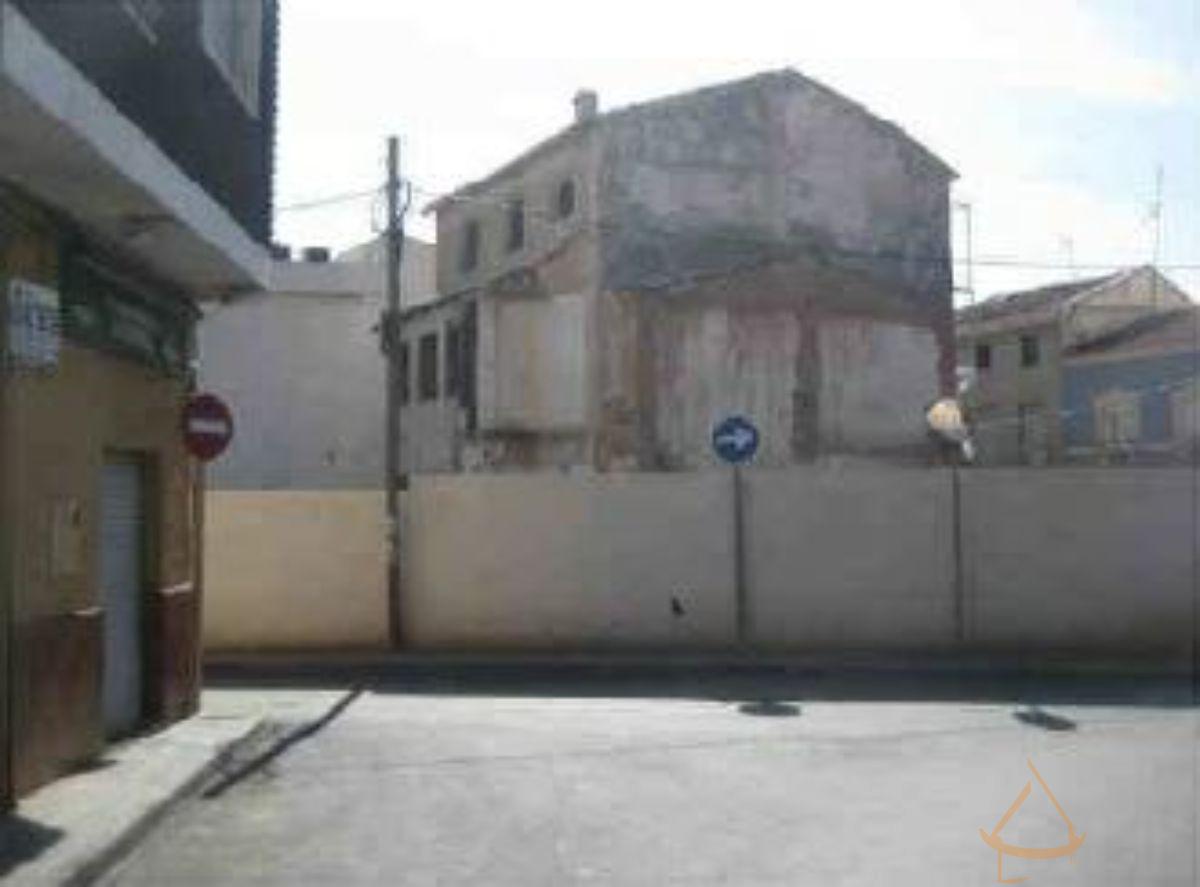 Verkoop van terrein in La Ñora