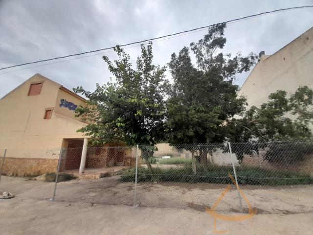 For sale of land in Los Ramos