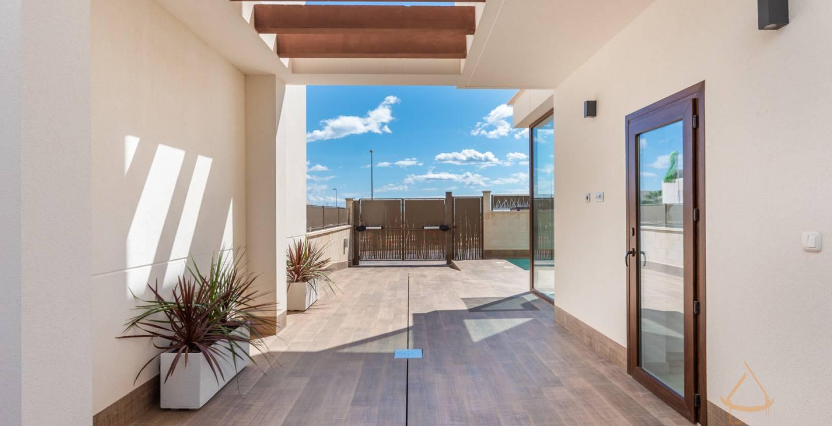 For sale of villa in Torrevieja
