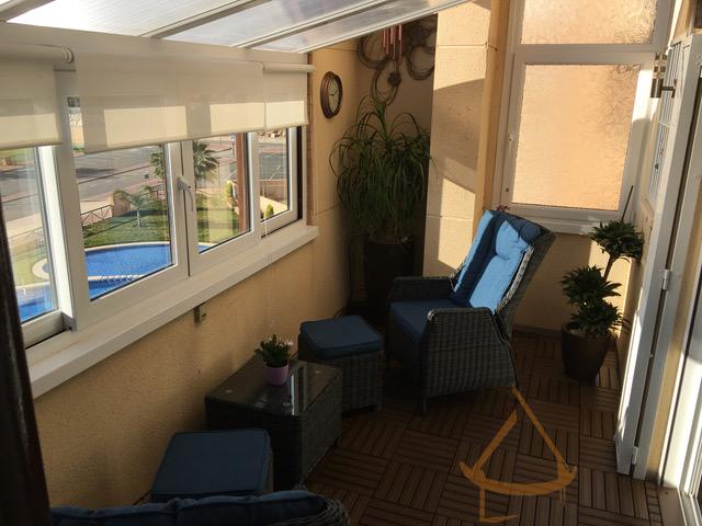 For sale of penthouse in Gea y Truyols
