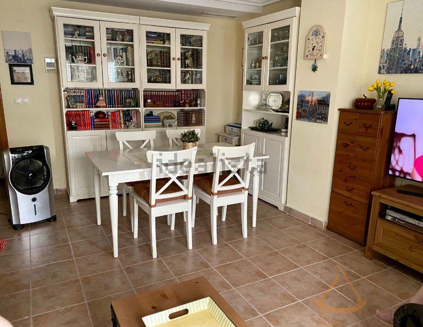 For sale of flat in Almoradí