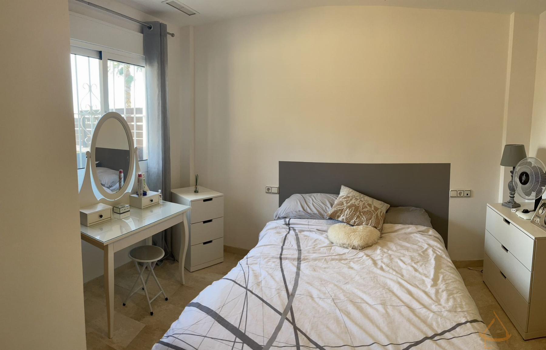 For sale of apartment in Gea y Truyols
