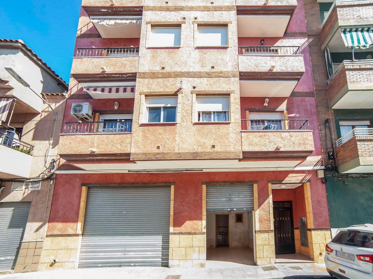 For sale of commercial in Almoradí