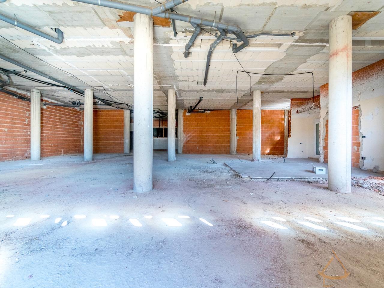 Sprzedaż z local comercial w Almoradí