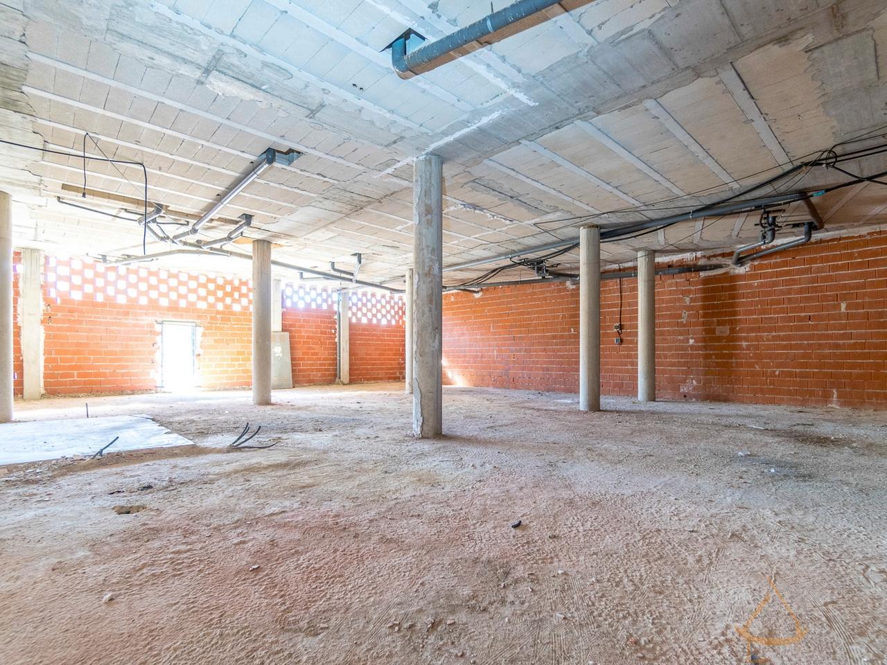 Sprzedaż z local comercial w Almoradí