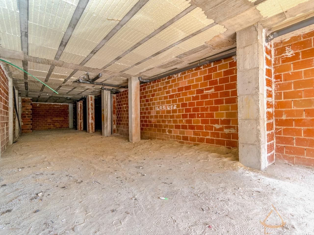 For sale of commercial in Dolores
