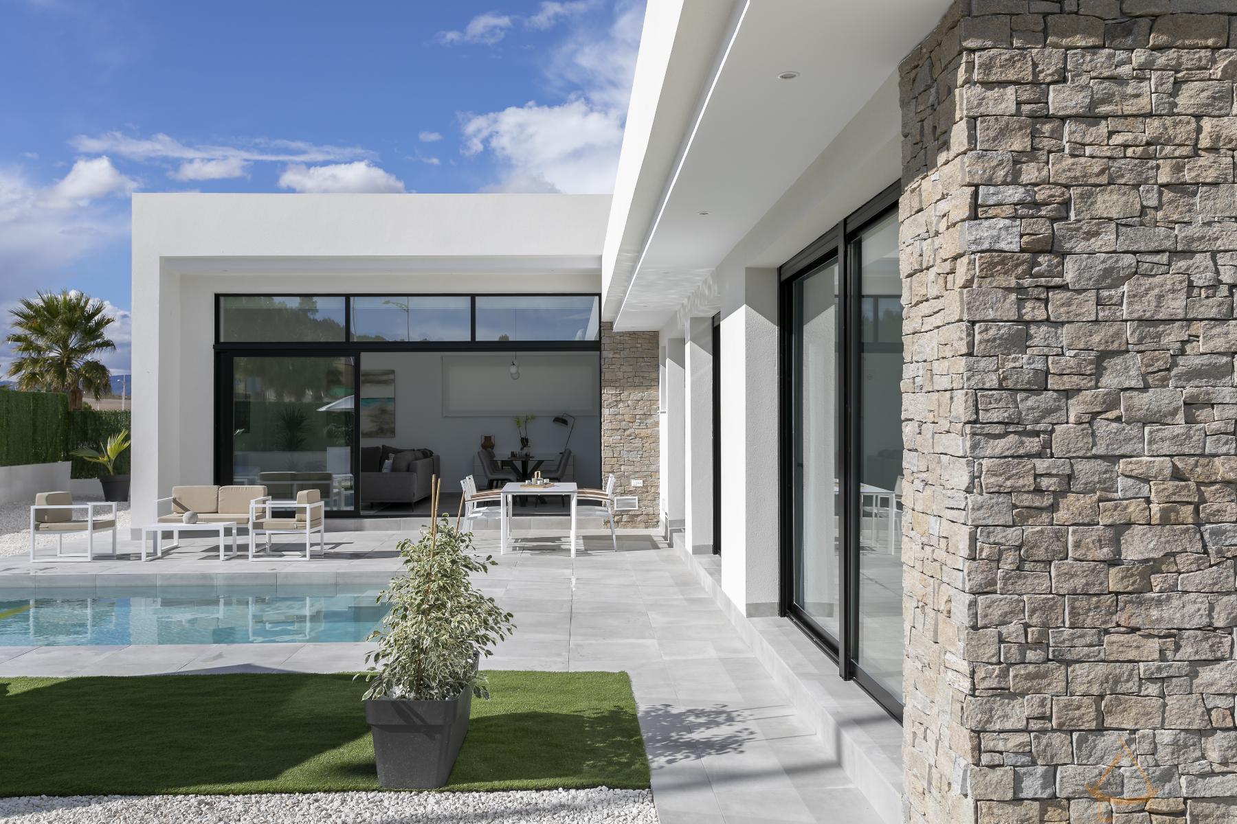 Zu verkaufen von villa in
 Calasparra