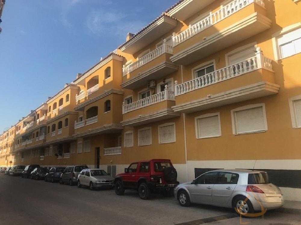 For sale of flat in Formentera del Segura