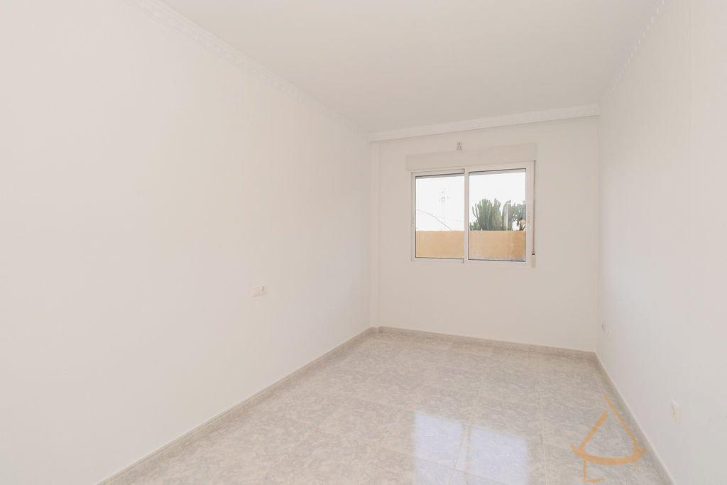 Sprzedaż z apartament w Rafal