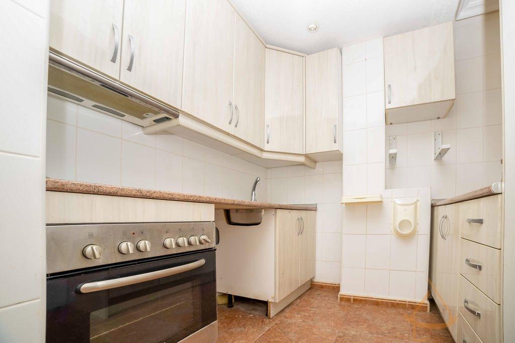 For sale of apartment in Guardamar del Segura