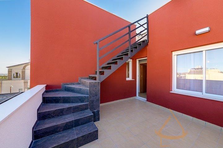For sale of duplex in Algorfa