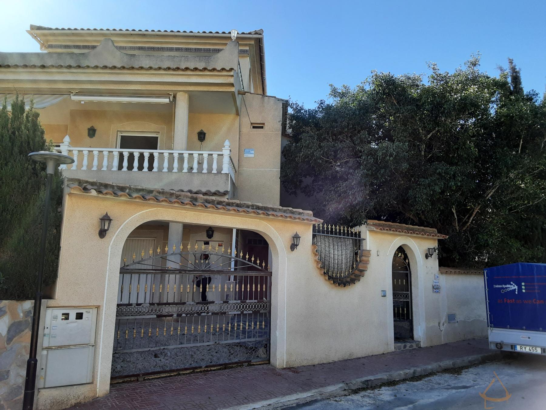 Venta de chalet en San Miguel de Salinas