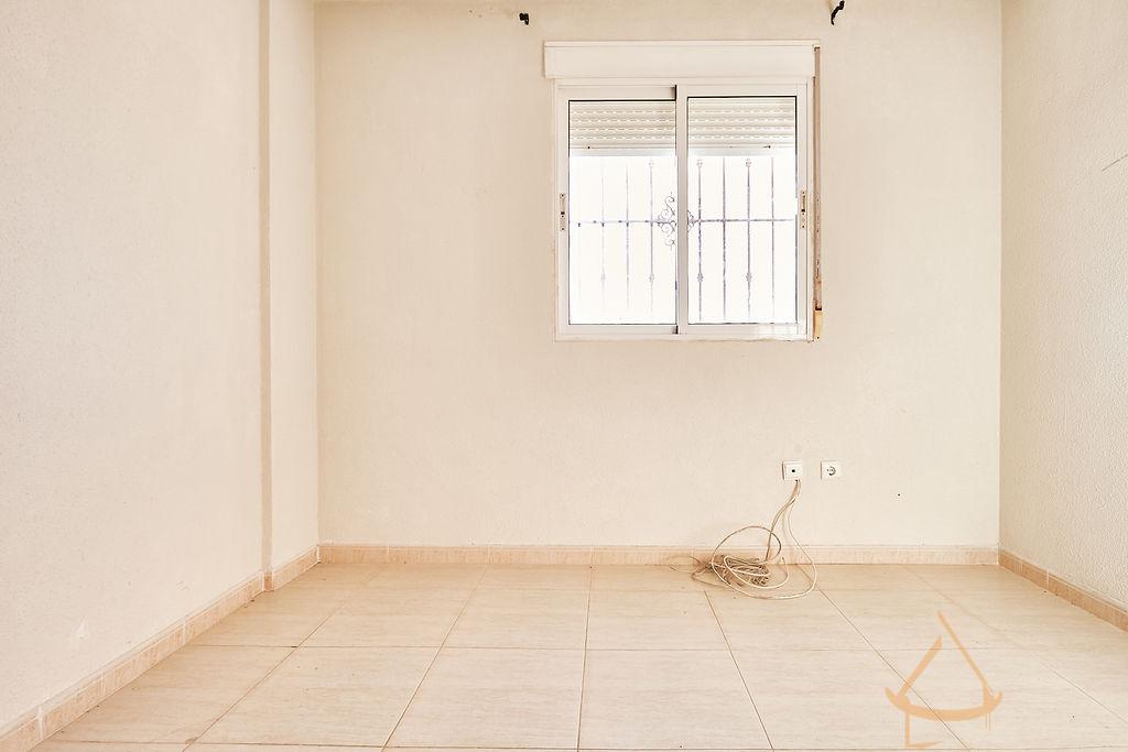 For sale of duplex in Rojales