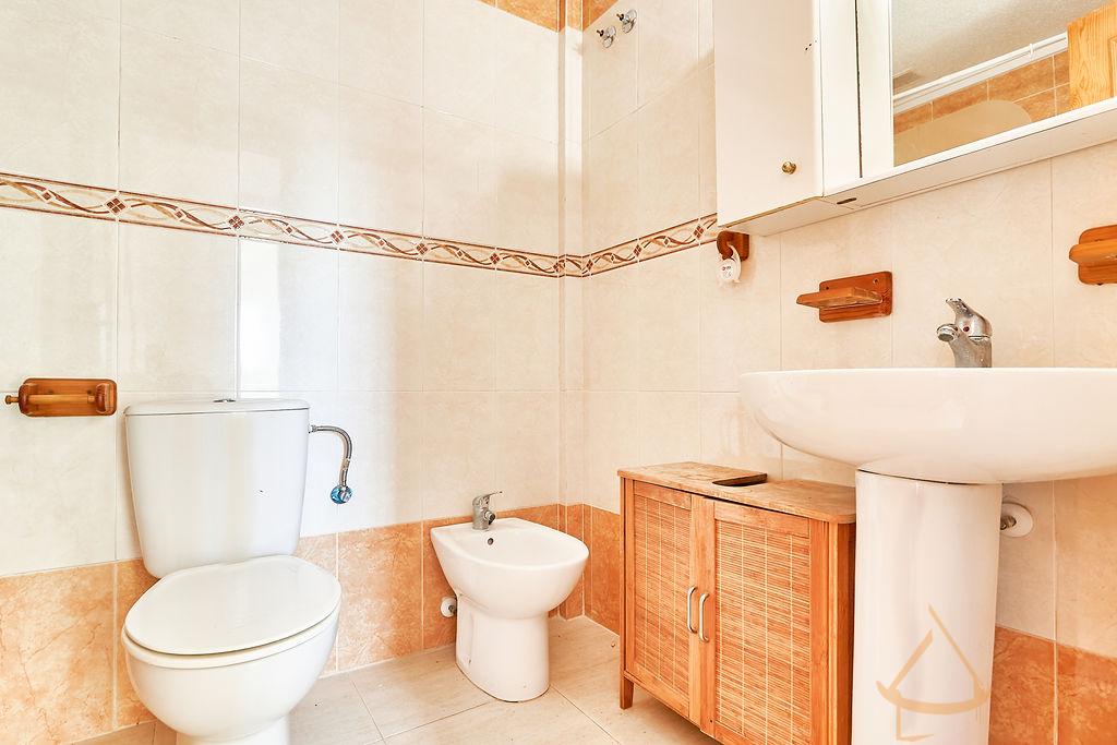 For sale of duplex in Rojales