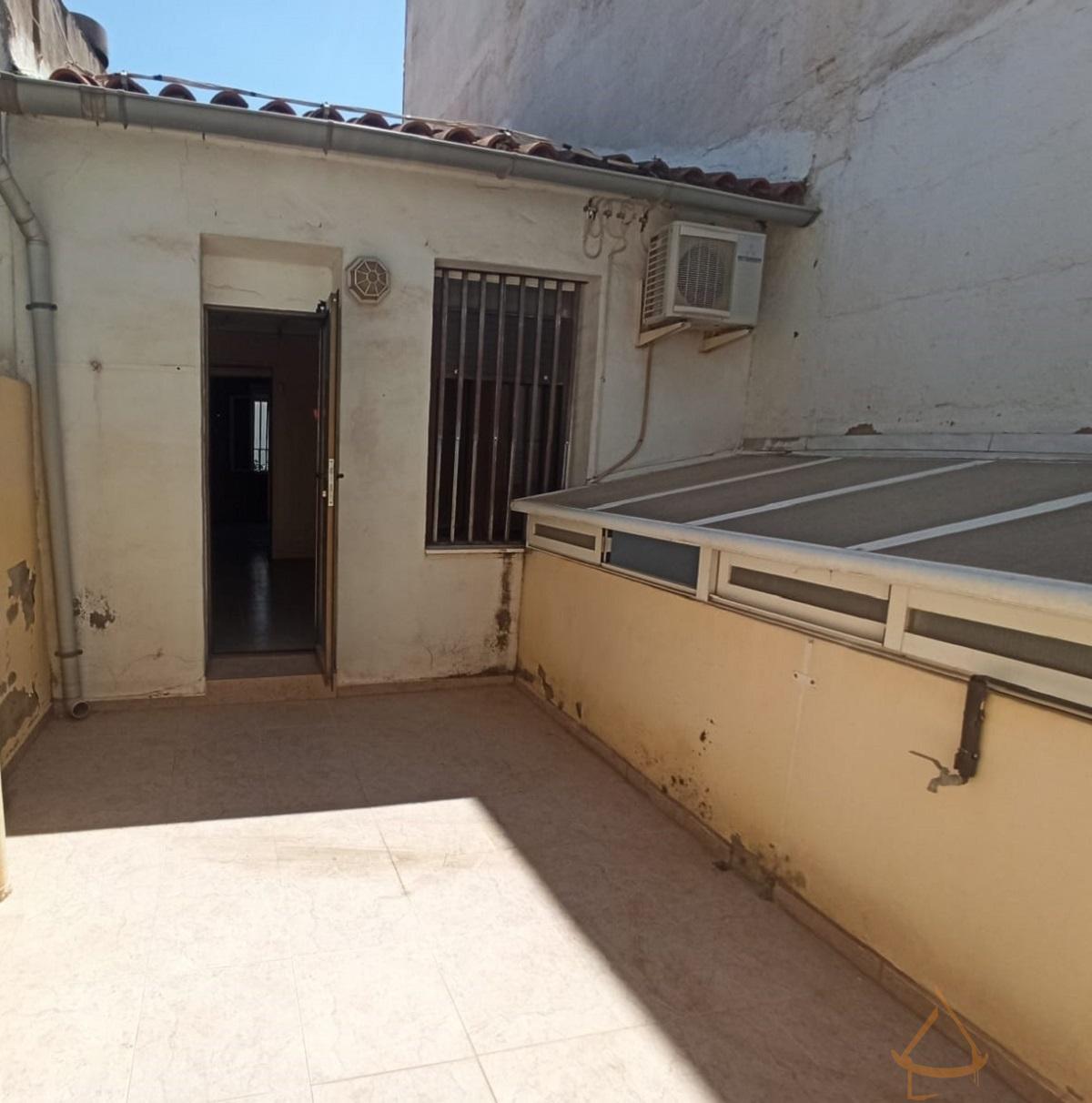 For sale of duplex in Almoradí