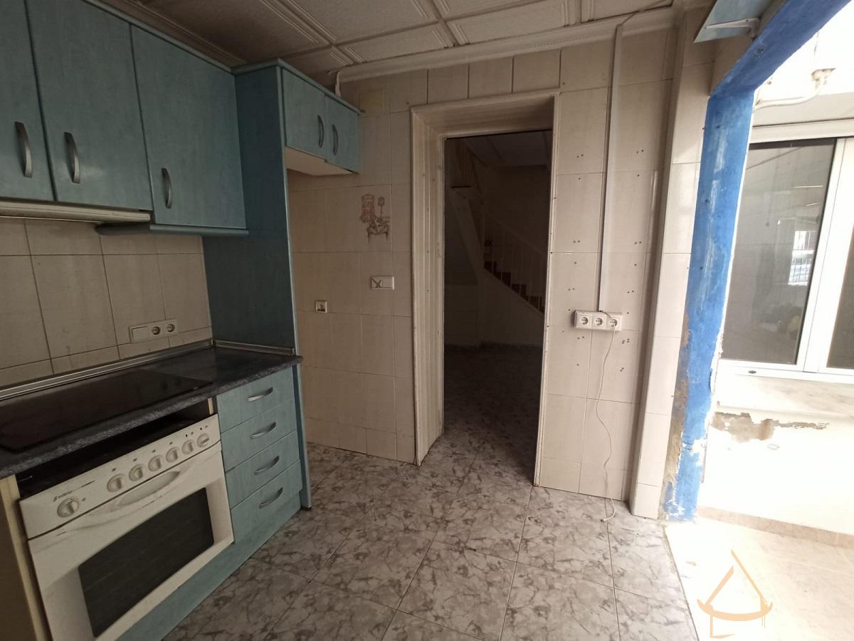 For sale of duplex in Almoradí