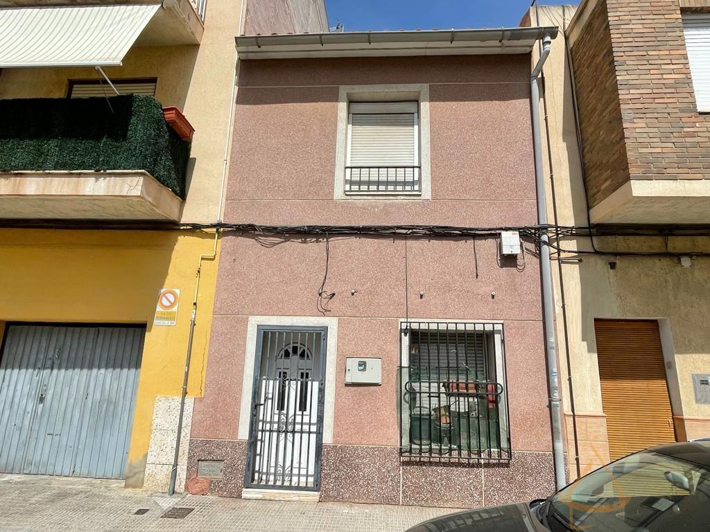 For sale of duplex in Almoradí