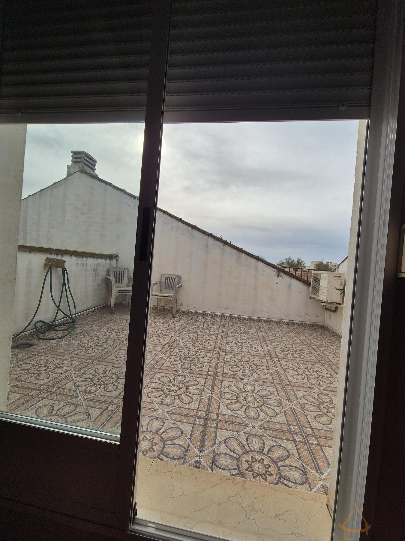 For sale of duplex in ALQUERIAS 