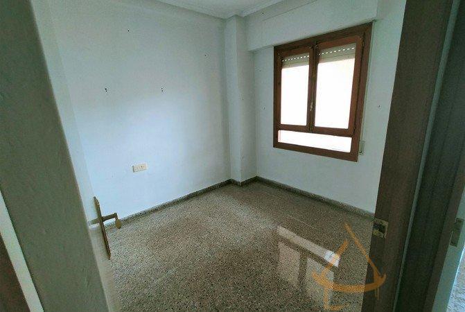 For sale of duplex in Almoradí